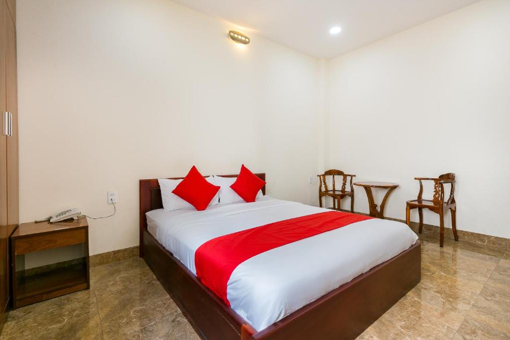 Двухместный (Улучшенный двухместный номер с 1 кроватью), Khang An Hotel