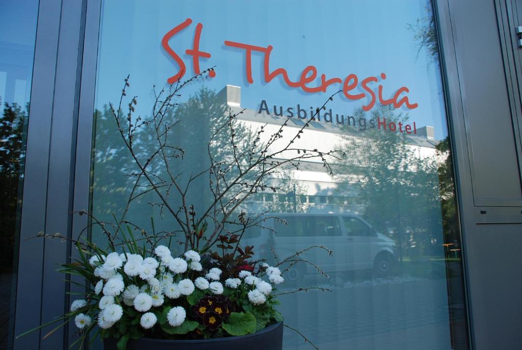 Ausbildungshotel St. Theresia, Мюнхен