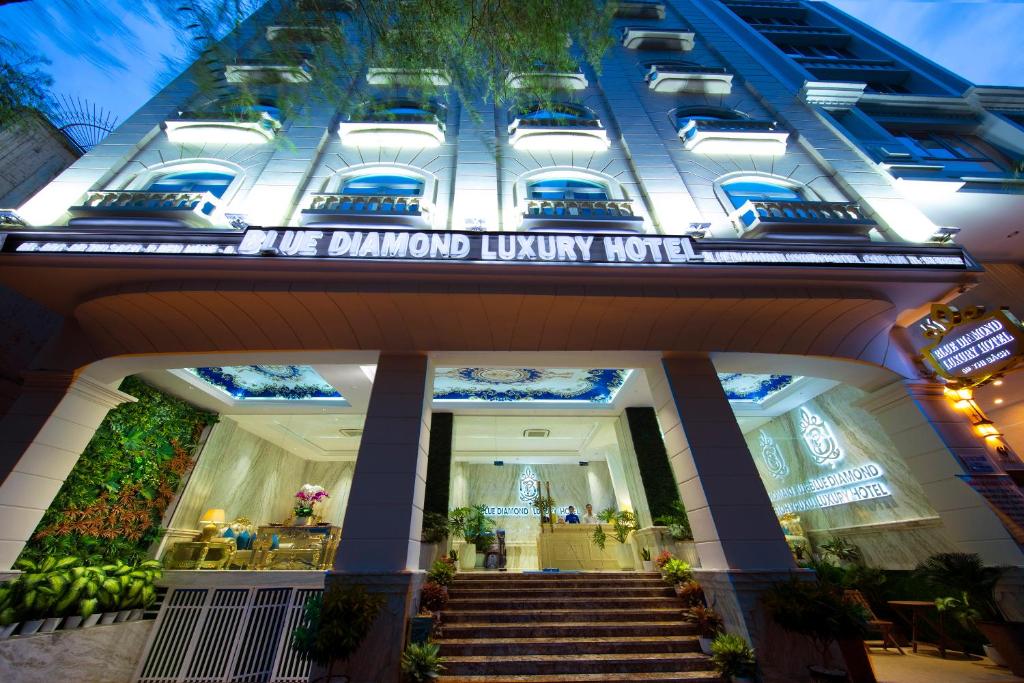 Blue Diamond Luxury Hotel, Хошимин