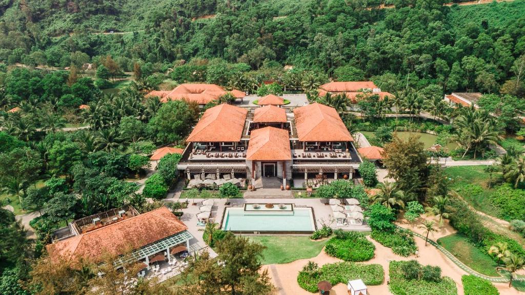 Banyan Tree Lang Co, Хюэ