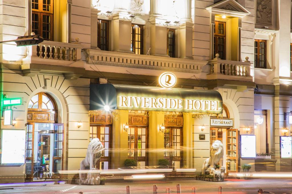 Riverside Hotel, Хошимин