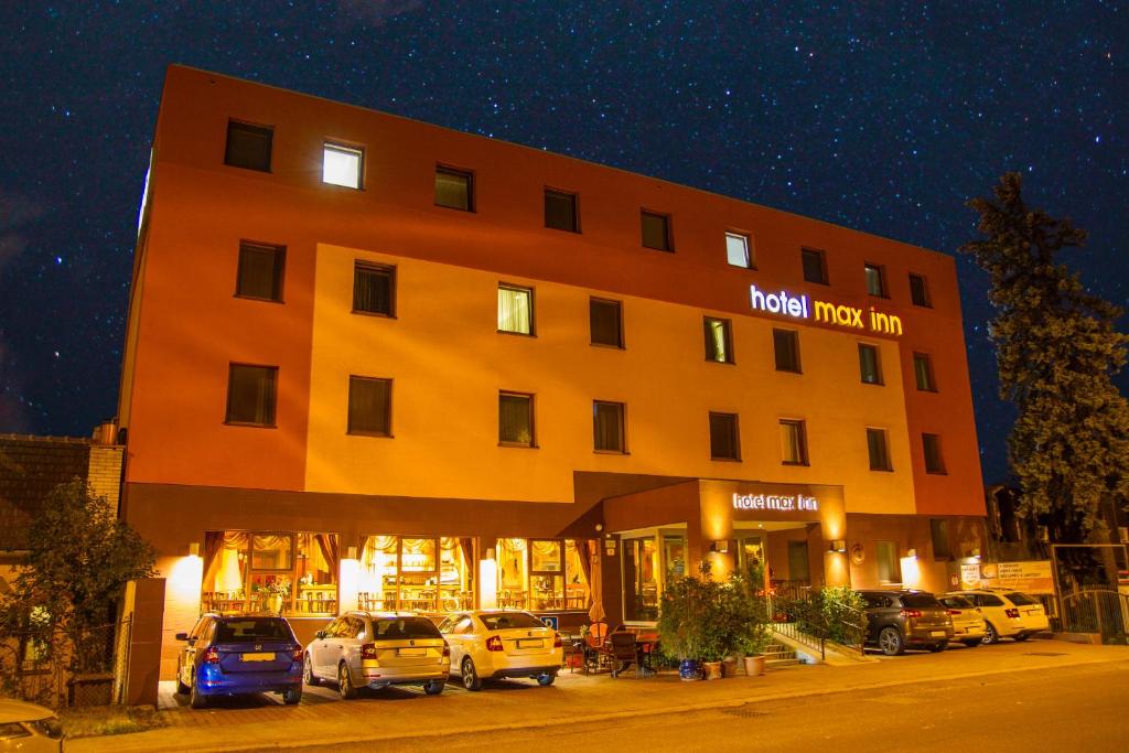 Hotel Max Inn, Братислава
