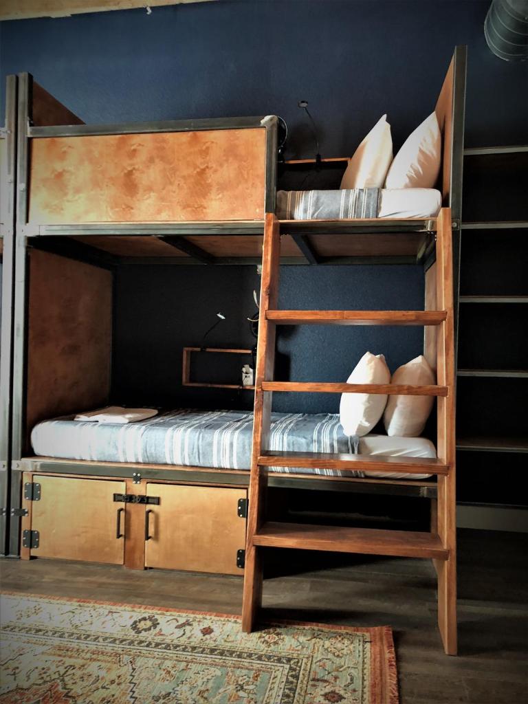 Номер (Общий 4-местный номер для мужчин и женщин), Deep Ellum Hostel