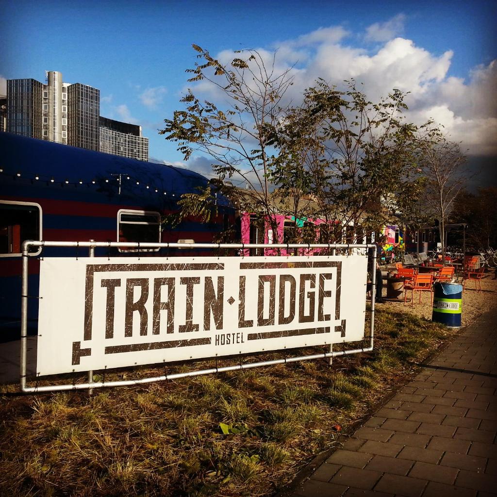 Train Lodge Amsterdam, Амстердам