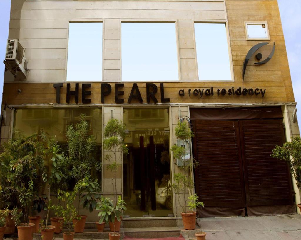 The Pearl- A Royal Residency, Нью-Дели