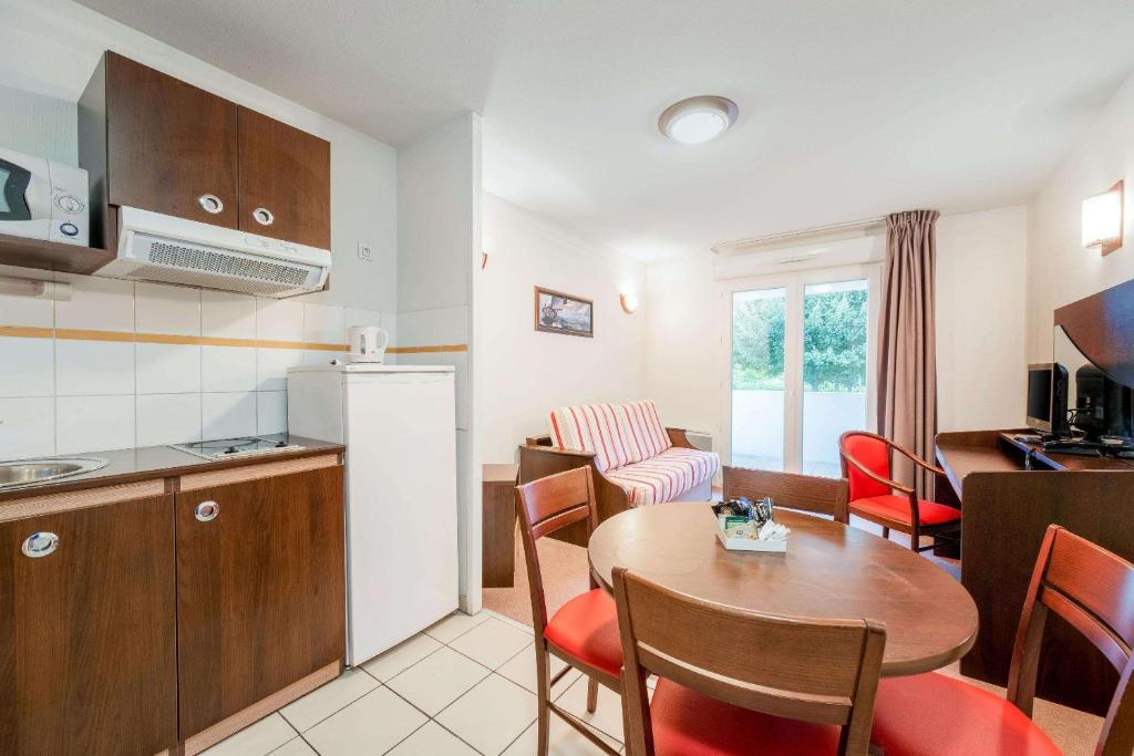 Сьюит (Люкс), Comfort Suites Pau Idron