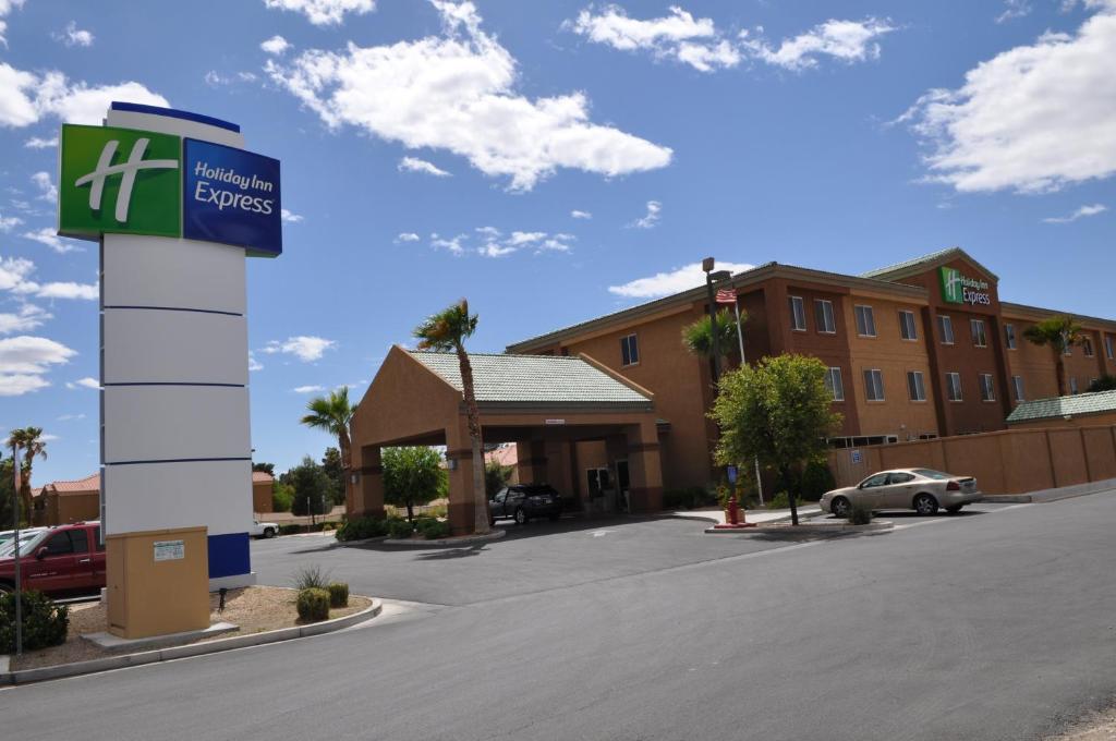 Holiday Inn Express Las Vegas-Nellis, an IHG Hotel, Лас-Вегас