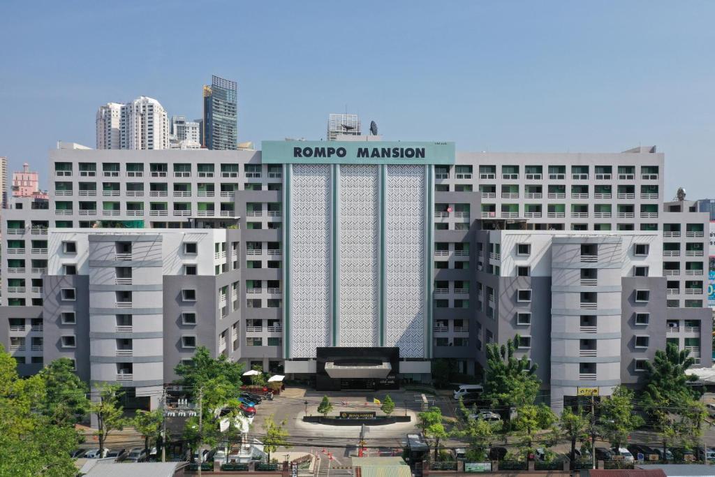 Отель Rompo Mansion Bangkok, Бангкок