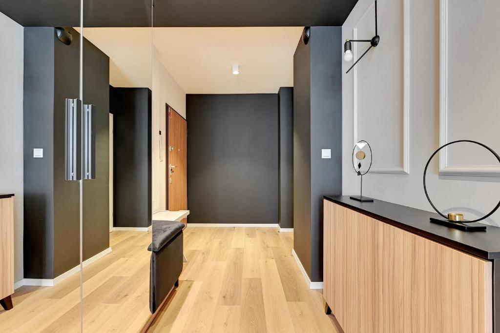 Апартаменты (Апартаменты «Комфорт» с 1 спальней и террасой (предоставляется парковка)), Angielska Grobla Apartinfo Apartments