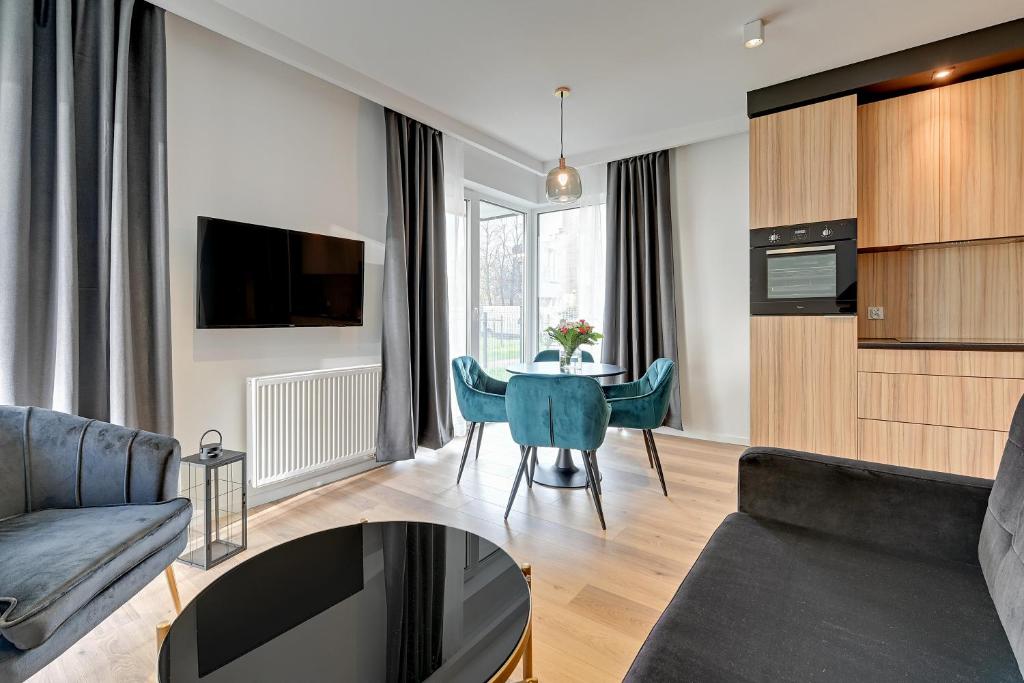 Апартаменты (Апартаменты «Комфорт» с 1 спальней и террасой (предоставляется парковка)), Angielska Grobla Apartinfo Apartments