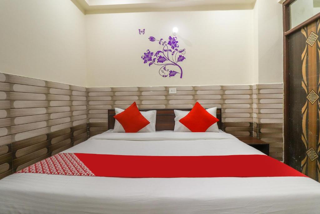 Трехместный (Классический трехместный номер), OYO 64662 Hotel Baba Residency