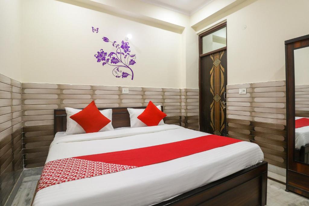 Трехместный (Классический трехместный номер), OYO 64662 Hotel Baba Residency