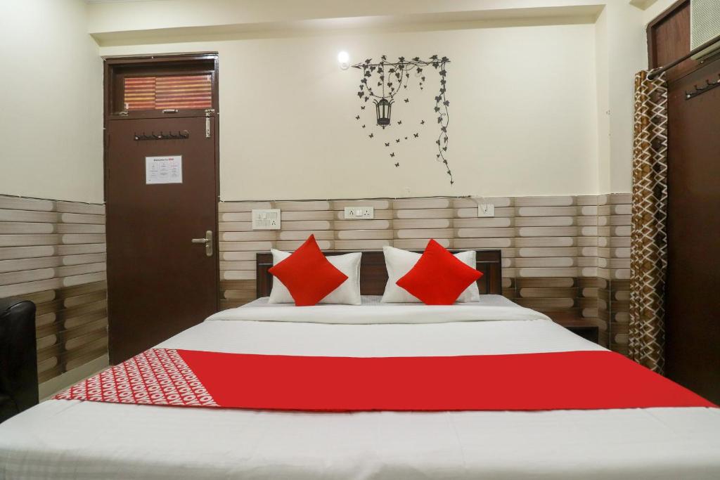 Трехместный (Классический трехместный номер), OYO 64662 Hotel Baba Residency