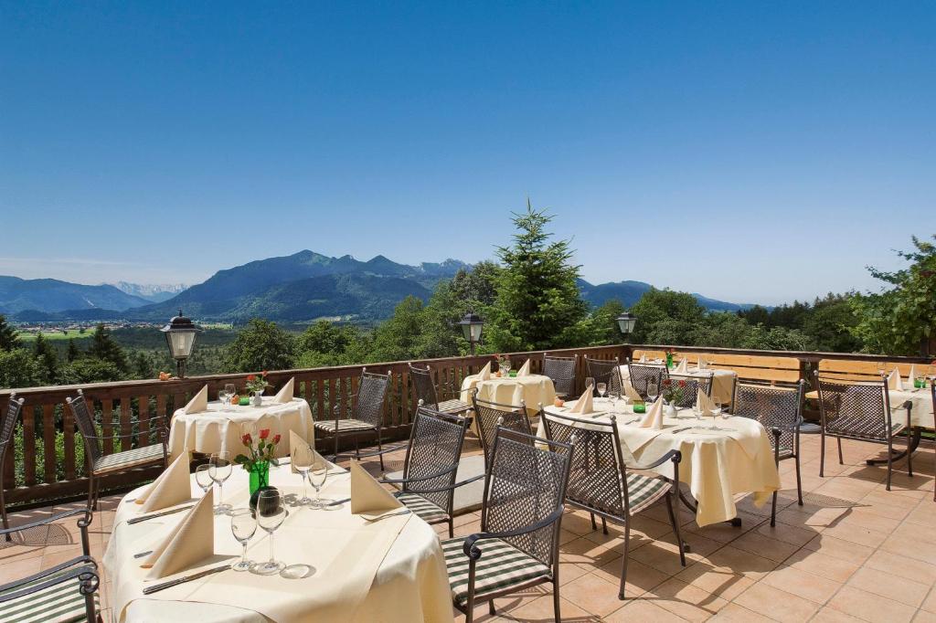 Hotel Restaurant Ferienwohnungen ALPENHOF, Мюнхен