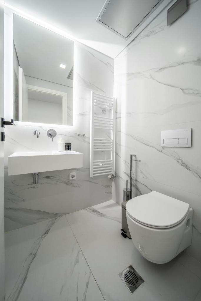 Апартаменты (Апартаменты с балконом), Heritage Boutique Apartments