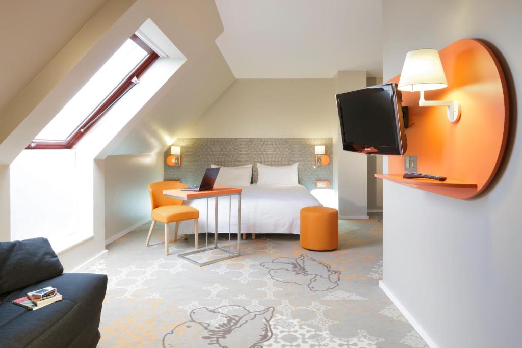 ibis Styles Tours Centre, Тур