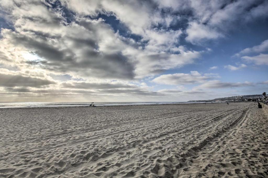 Номер (Дом для отпуска), San Diego Home - Walk to Sail Bay and Mission Beach!