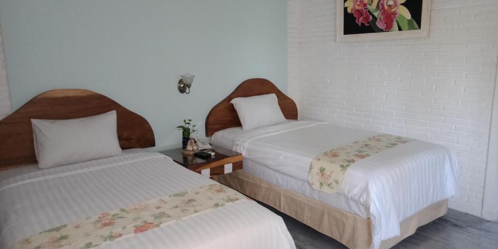 Двухместный (Двухместный номер Делюкс с 1 кроватью или 2 отдельными кроватями и балконом), Puri Padi