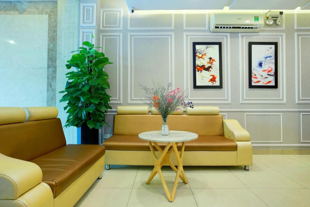 Lucky Star Hotel 266 De Tham, Хошимин