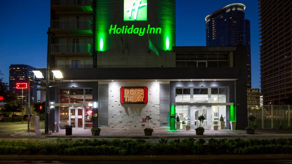 Holiday Inn Houston Downtown, an IHG Hotel, Хьюстон
