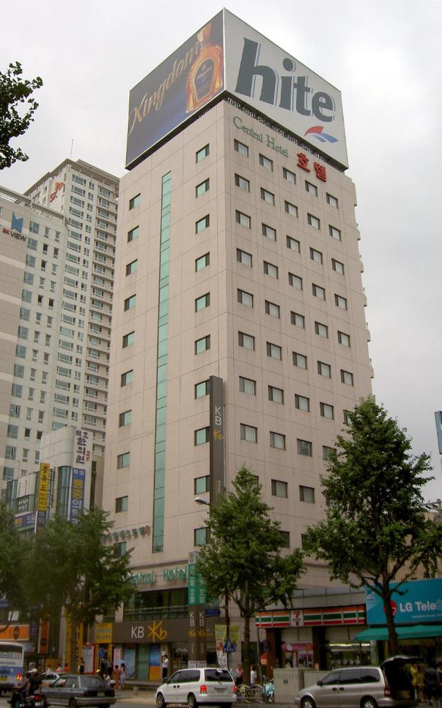 Busan Central Hotel, Пусан