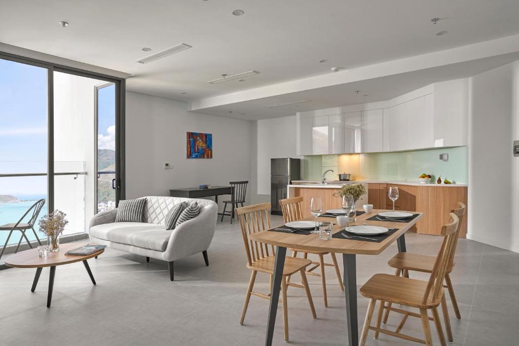 Апартаменты (Апартаменты с 2 спальнями), Scenia Bay Residences