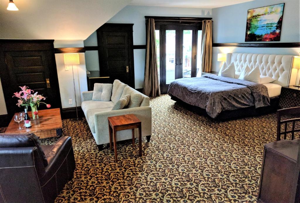 Сьюит (Суперлюкс с кроватью размера 