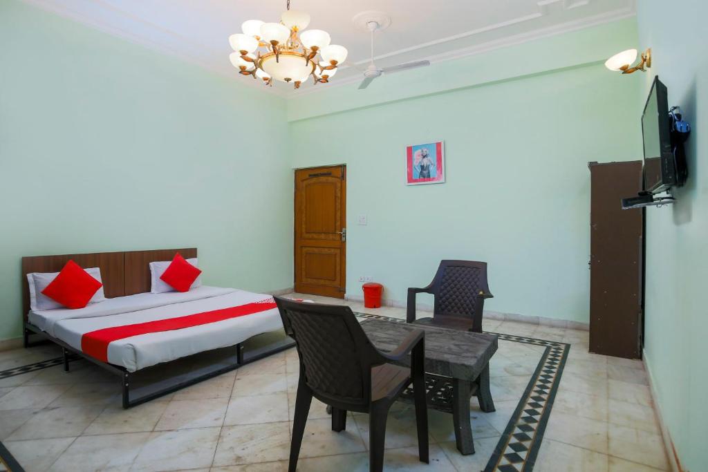 Трехместный (Классический трехместный номер), OYO 72287 Hotel Green View