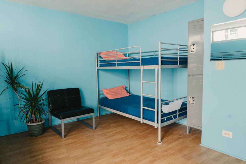 Номер (Односпальная кровать в общем номере для мужчин и женщин), Polynesian Hostel Beach Club