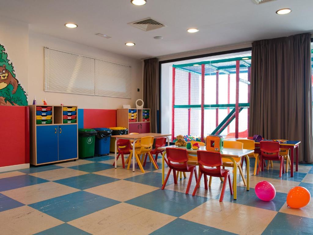Hotel Fuerte Estepona, Эстепона