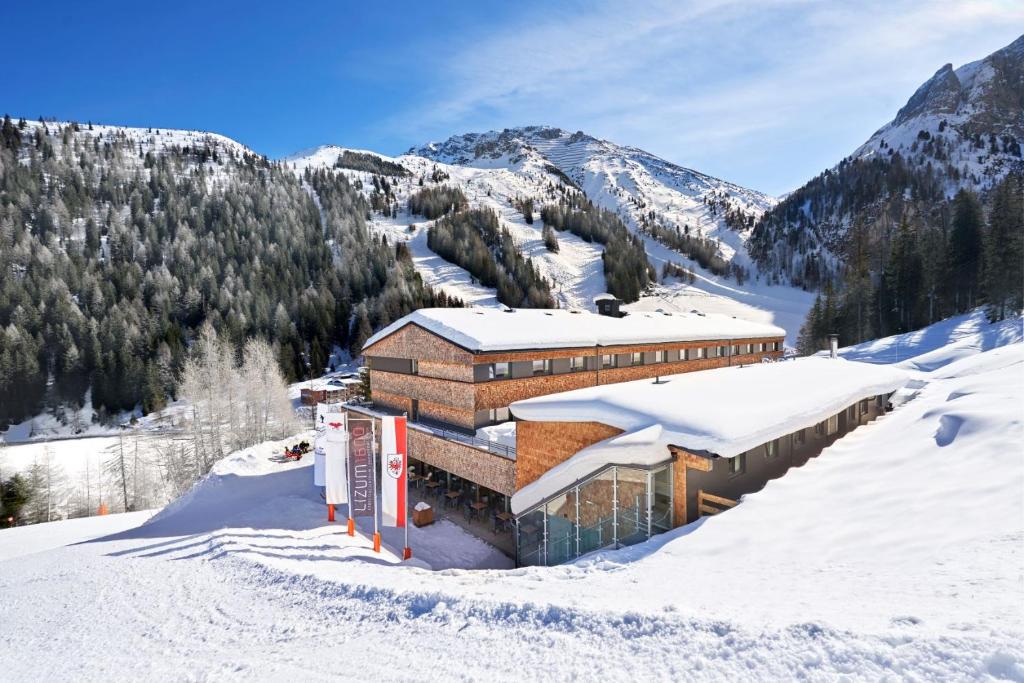 Lizum 1600 | Kompetenzzentrum Snowsport Tirol, Нойштифт