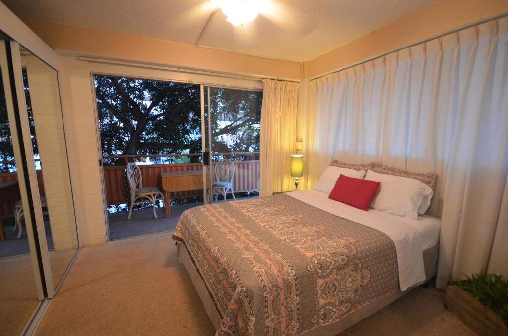 Апартаменты (Апартаменты), Hawaiian King 501 Studio, Pool and BBQ Grill, Sleeps 4