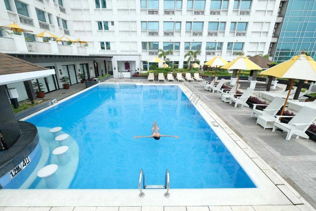 Quest Hotel & Conference Center - Cebu, Себу