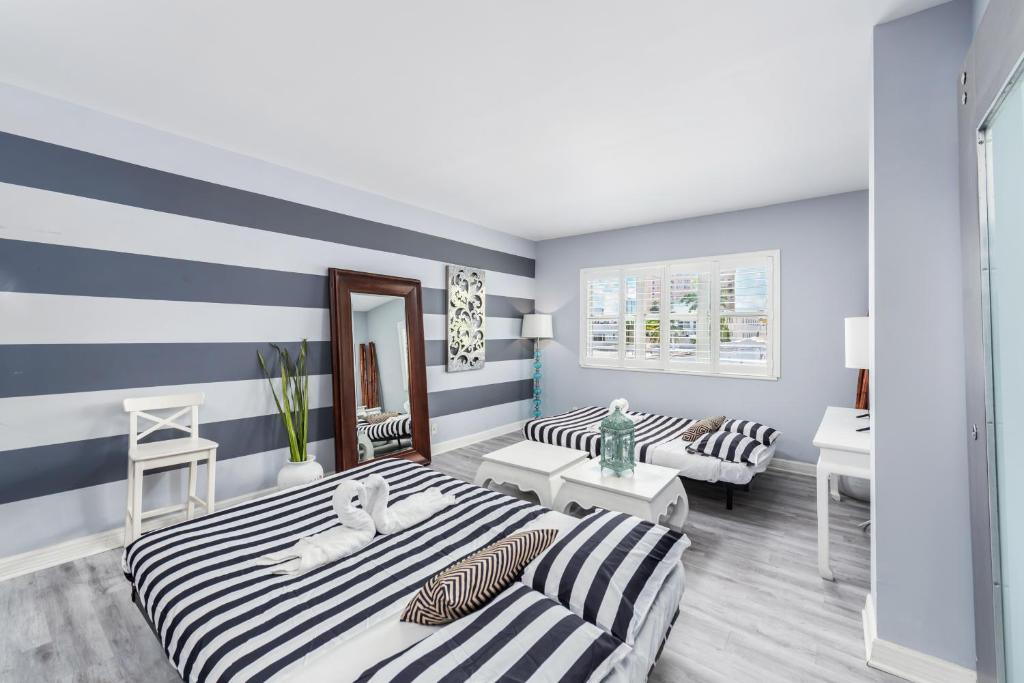 Апартаменты (Апартаменты Делюкс), South Beach Suites in Ocean Drive