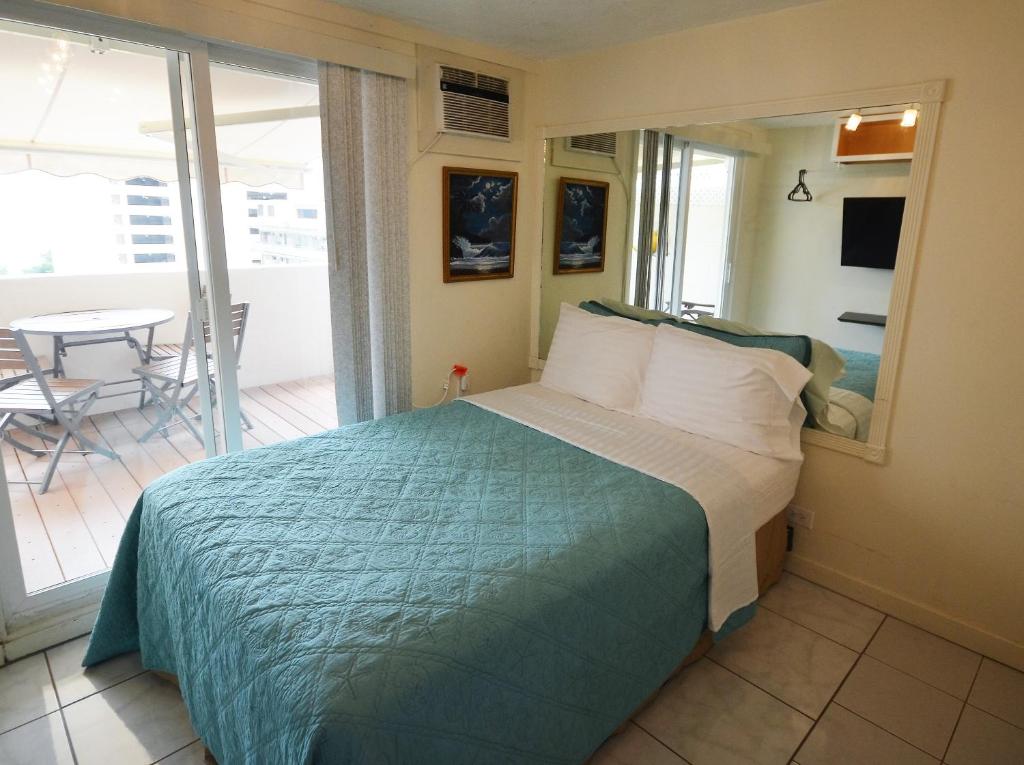 Апартаменты (Апартаменты), Kuhio Village 1208A Studio BIG Lanai & Waikiki Ocean View