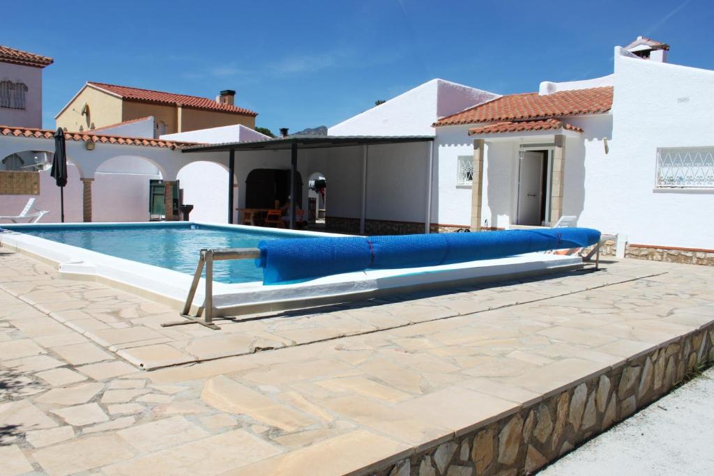 Villa with 3 bedrooms in Miami Platja with private pool enclosed garden and WiFi, Миами-Плайя