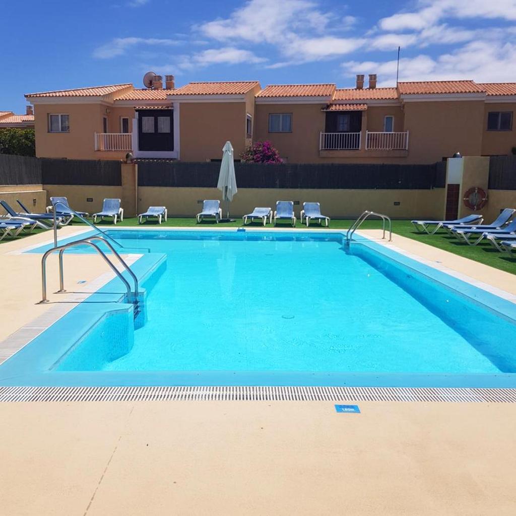 House with 2 bedrooms in Corralejo with shared pool and WiFi, Коральео