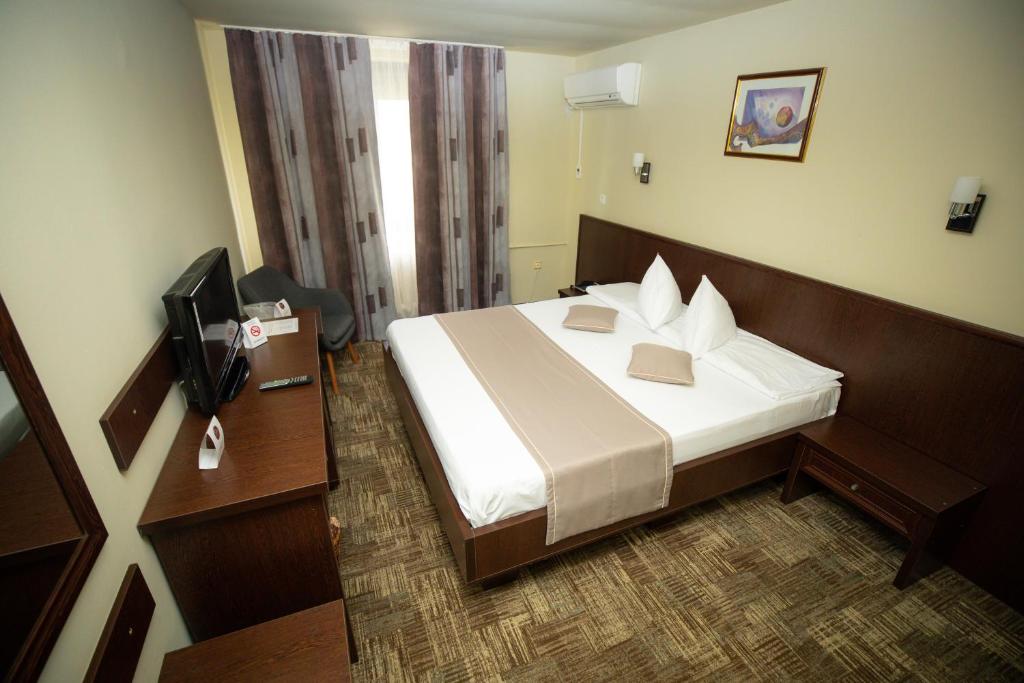 Двухместный (Стандартный двухместный номер с 1 кроватью), Hotel Select Slobozia