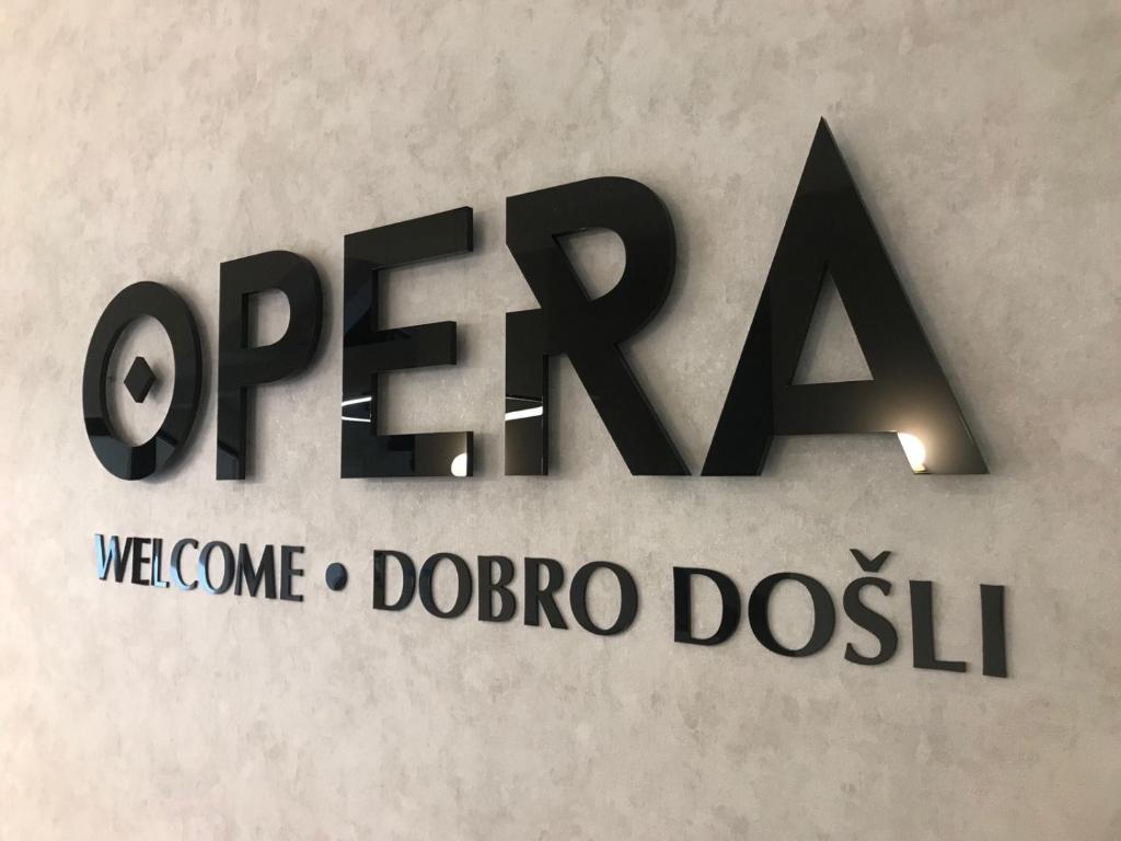 Hotel Opera, Белград
