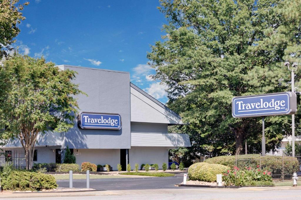 Travelodge by Wyndham College Park, Атланта
