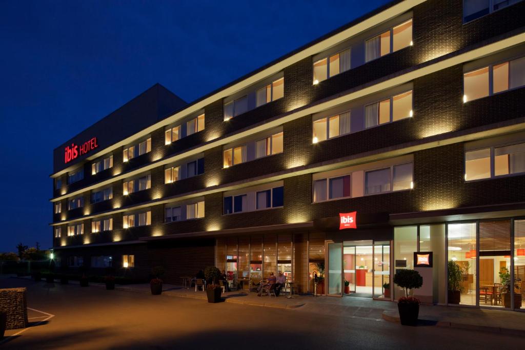 Ibis Barcelona Aeropuerto Viladecans, Барселона
