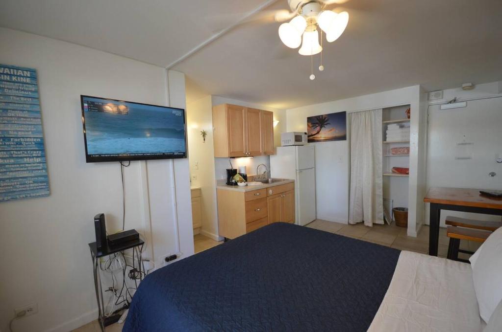 Сьюит (Люкс), Kuhio Village 907A Queen Studio Kitchenette