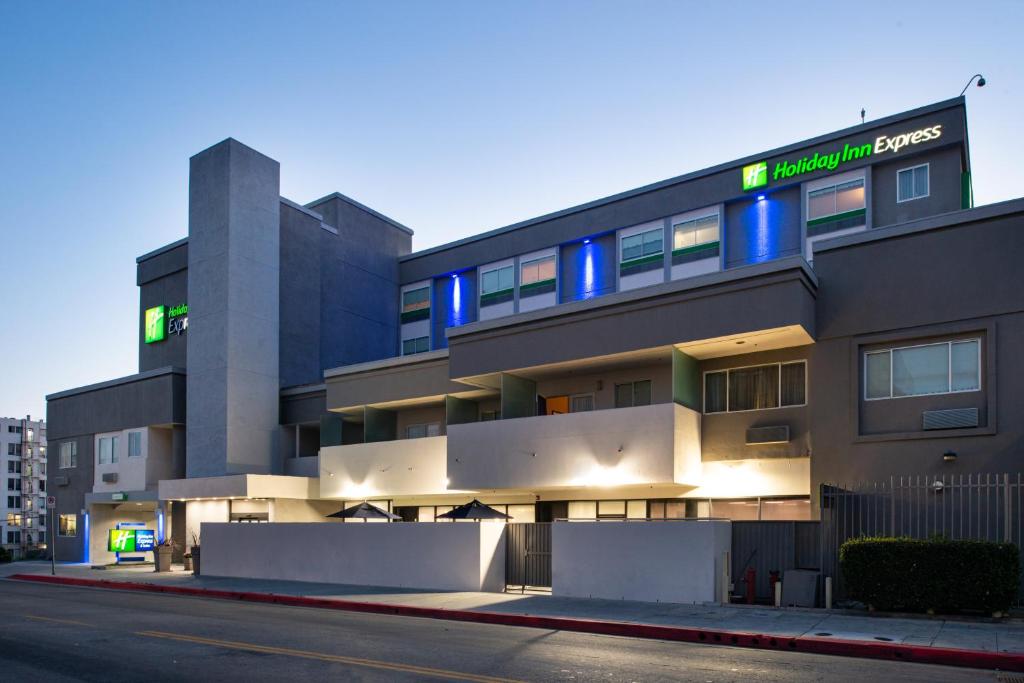 Holiday Inn Express Los Angeles Downtown West, an IHG Hotel, Лос-Анджелес