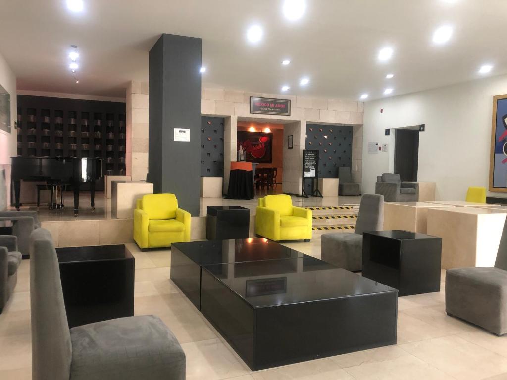 We Hotel Aeropuerto, Мехико