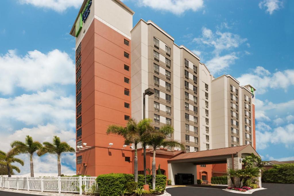 Holiday Inn Express & Suites - Nearest Universal Orlando, an IHG Hotel, Орландо