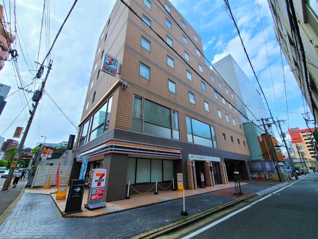 Court Hotel Fukuoka Tenjin, Фукуока