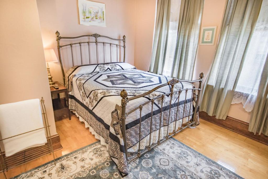 Сьюит (Суперлюкс с кроватью размера «queen-size»), The Edgewater Hotel