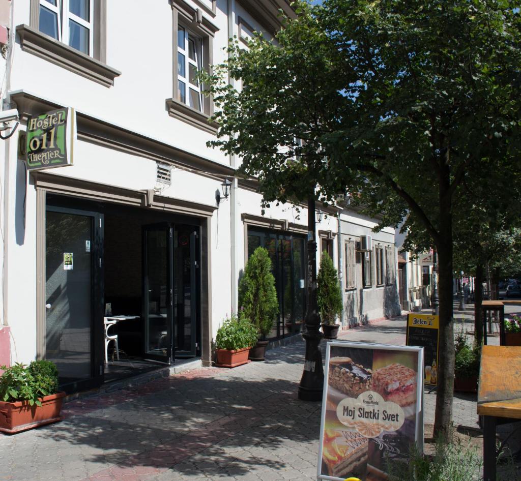 Hostel Theater 011, Белград