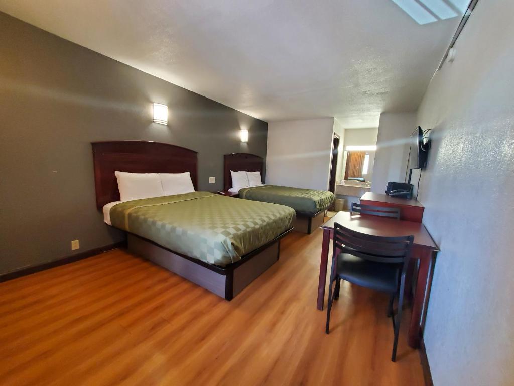 Двухместный (Номер с 2 кроватями размера «queen-size» – Для некурящих), Welcome Inn