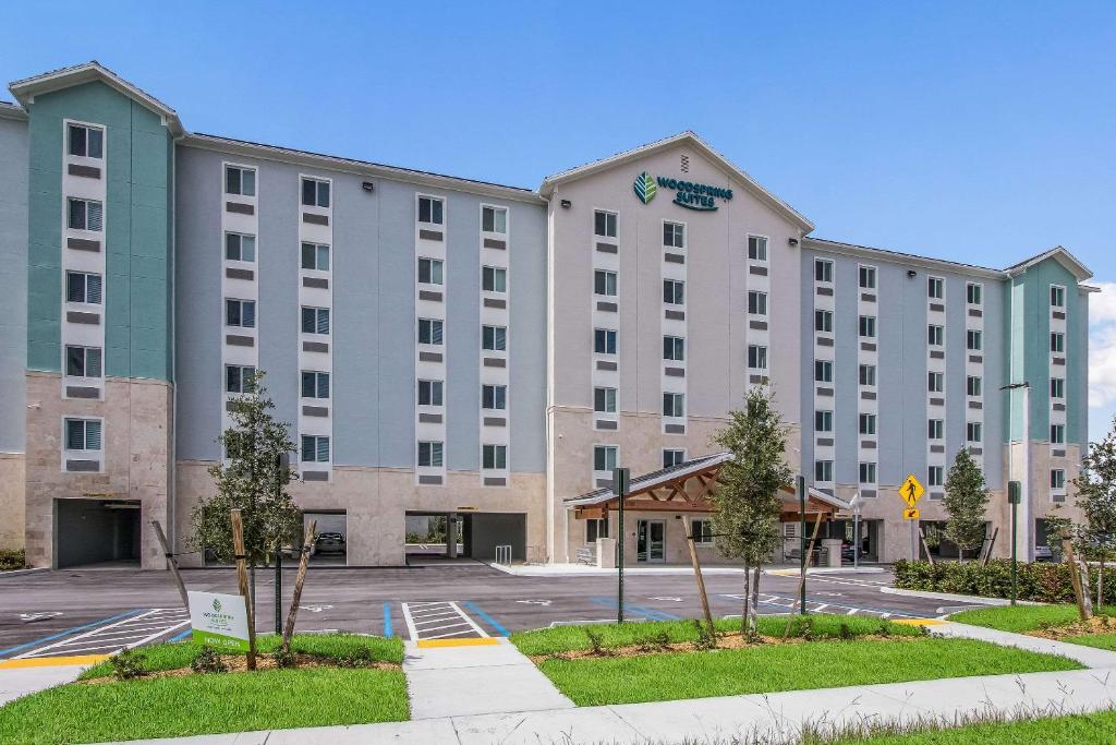 WoodSpring Suites Doral Miami Airport, Майами